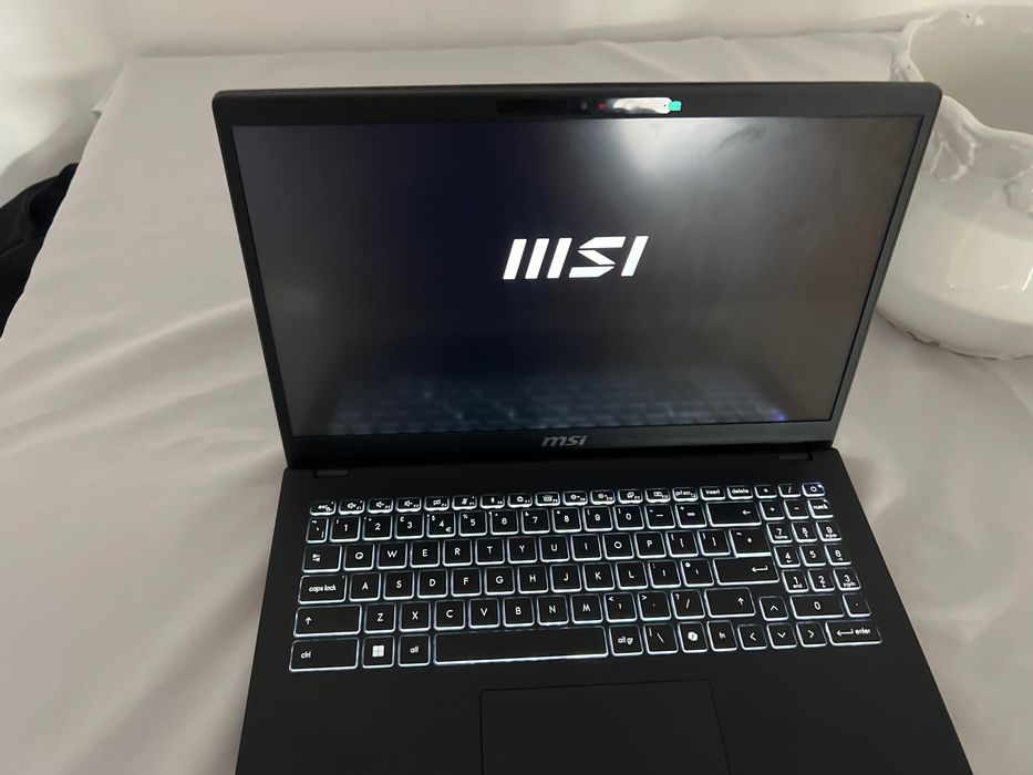 MSI Modern 15 H AI CIM 15.6" FHD Ultra 5 CPU Intel ARC Graphics Laptop