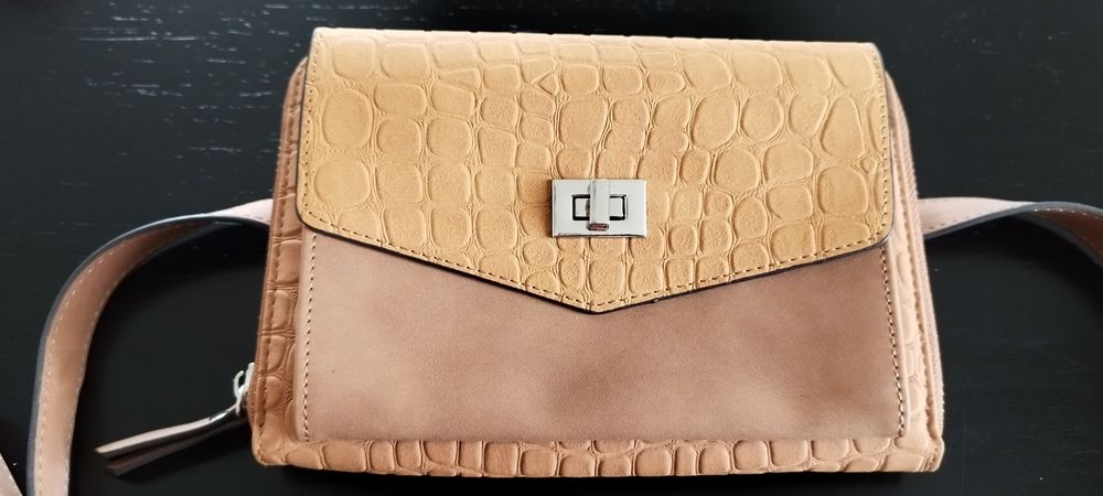 Bolsa para cintura e/ou Necessaire e/ou Porta moedas