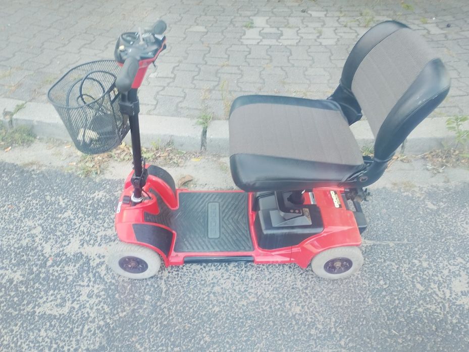 Skuter inwalidzki dla osoby starszej