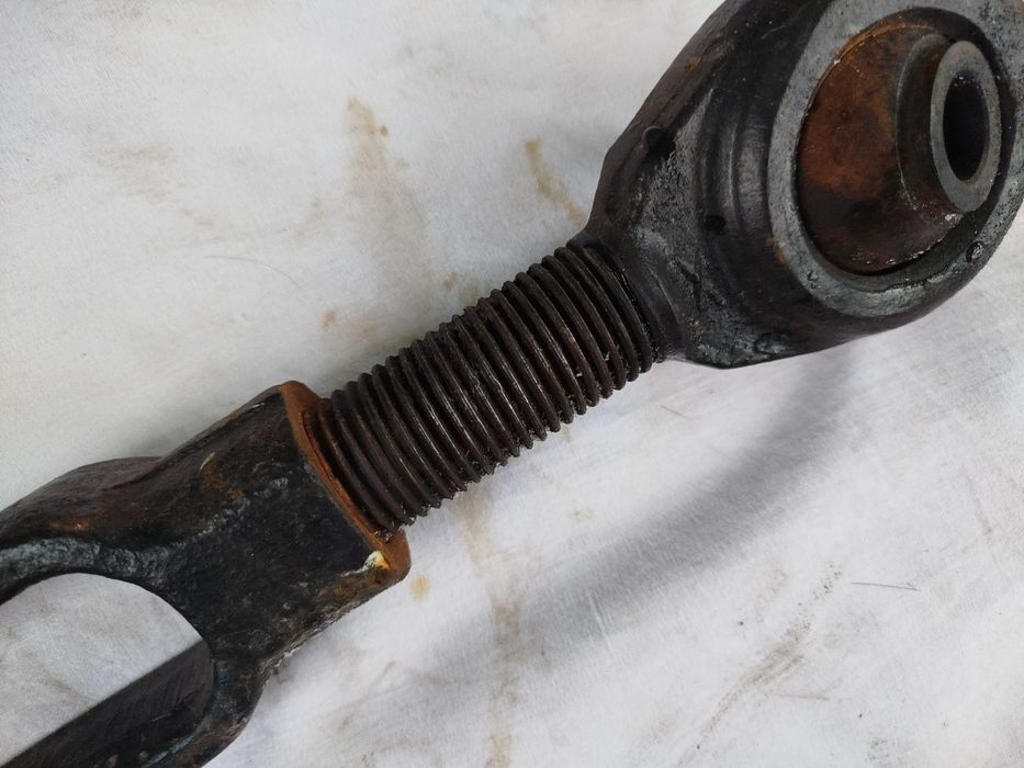 Растяжка на навеску трактора МТЗ-ЮМЗ продам в  отличном состоянии 900г