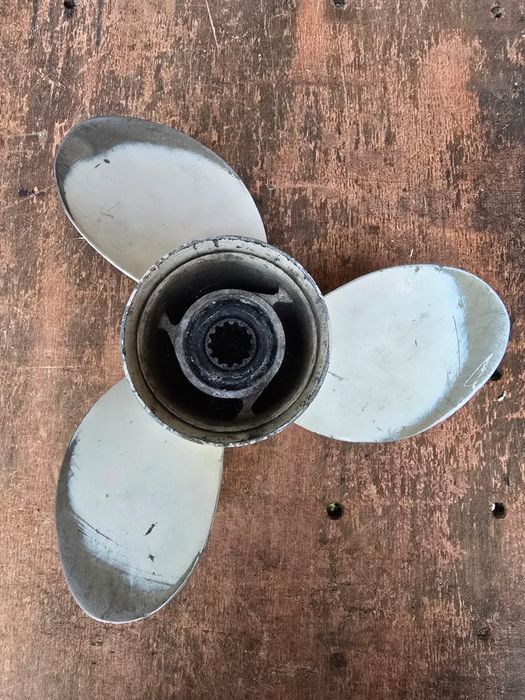 Śruba Yamaha 10 3/8 x 13-G