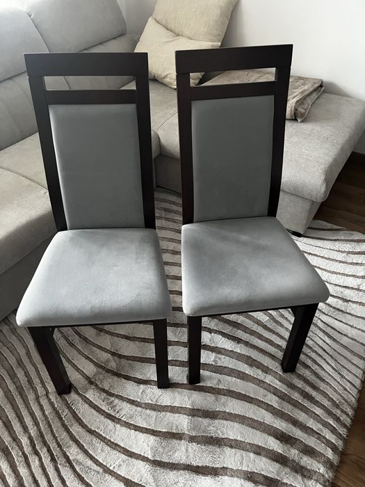 Krzesła drewniane tapicerowane