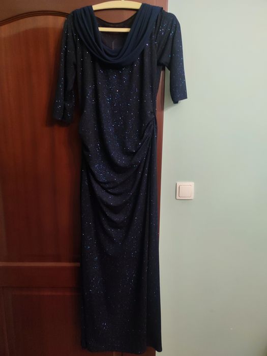 Długa suknia wieczorowa r. 44