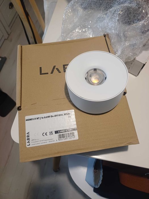 Lampa sufitowa firmy LABRA