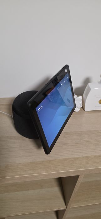 Alexa Eco show 10