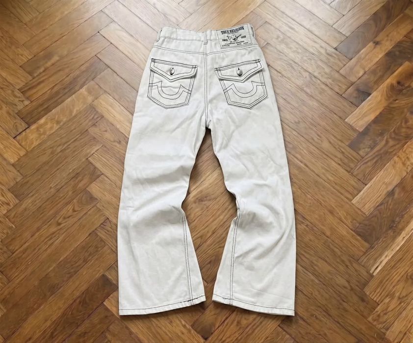 Джинсы клеш белые True Religion fiared fit