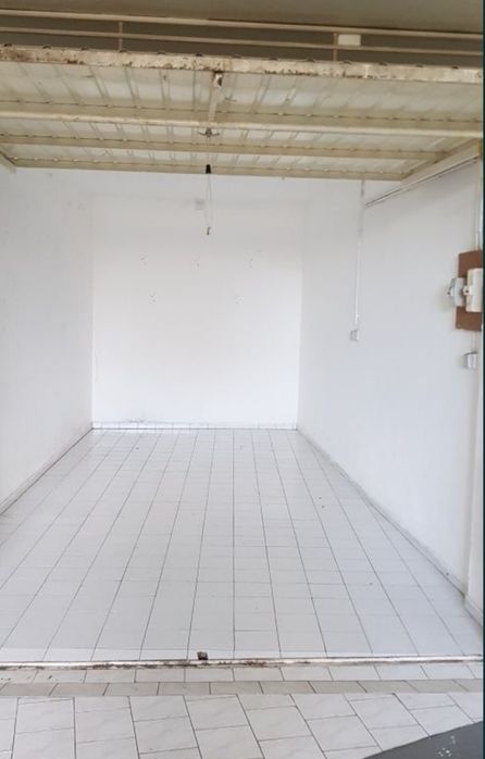 Garagem Box 16 mts - Rio de Mouro