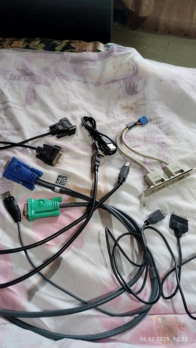 Шнур питания компьютера