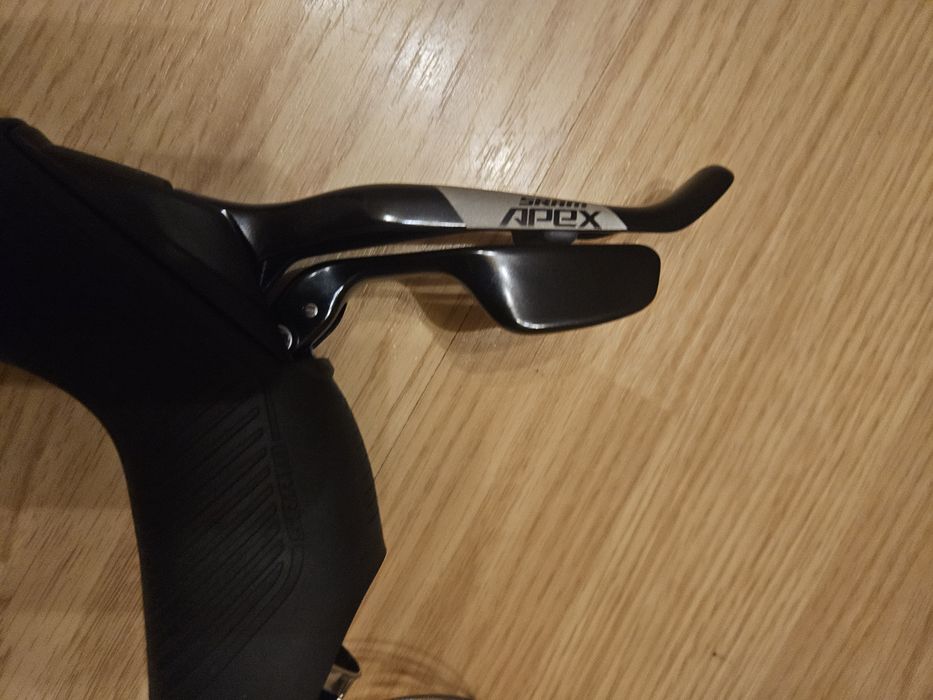 Grupa  Sram Apex  D1 Xplr  1-12 manualna