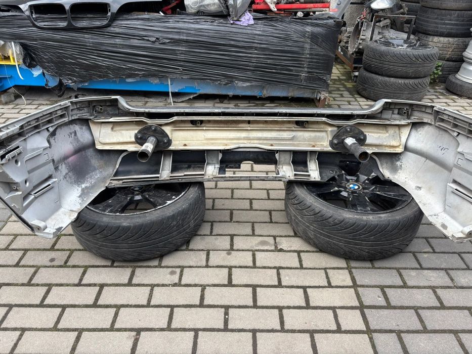 BMW e46 kombi zderzak tylny