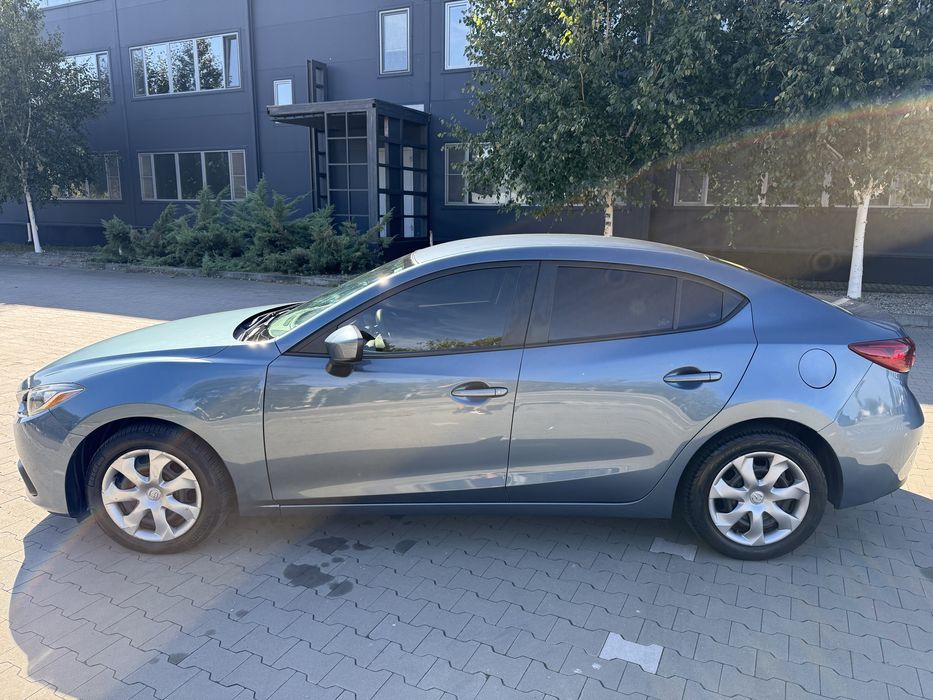 Продам Mazda 3 2015