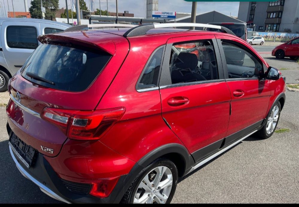 BAIC X25 1.5 MITSUBISHI 2018 86 TYS KM suv cena okazyjna