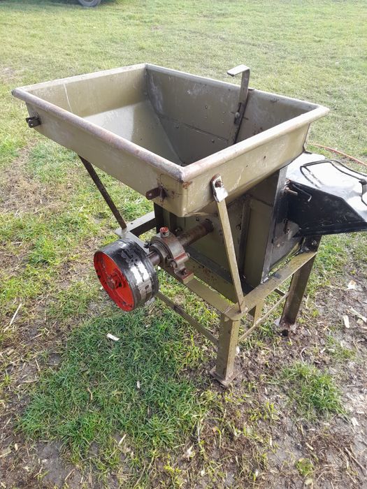 Польска Зернодробілка , дку , млинок. Проект під ВОМ.