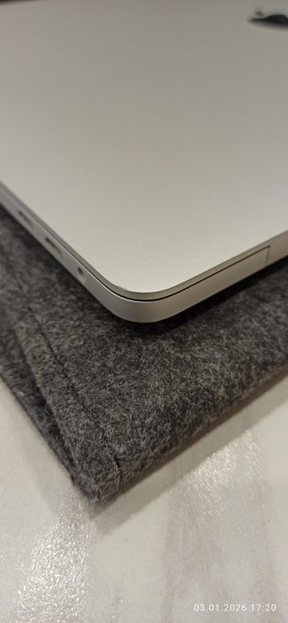 MacBook Pro 16inch 2019 16 GB DDR4, AMD Radeon Pro  5300 4Gb