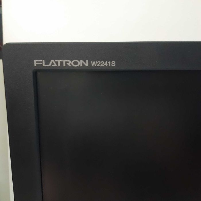 Monitor LG Flatron 22" LCD 1680x1050p 5ms Funcional