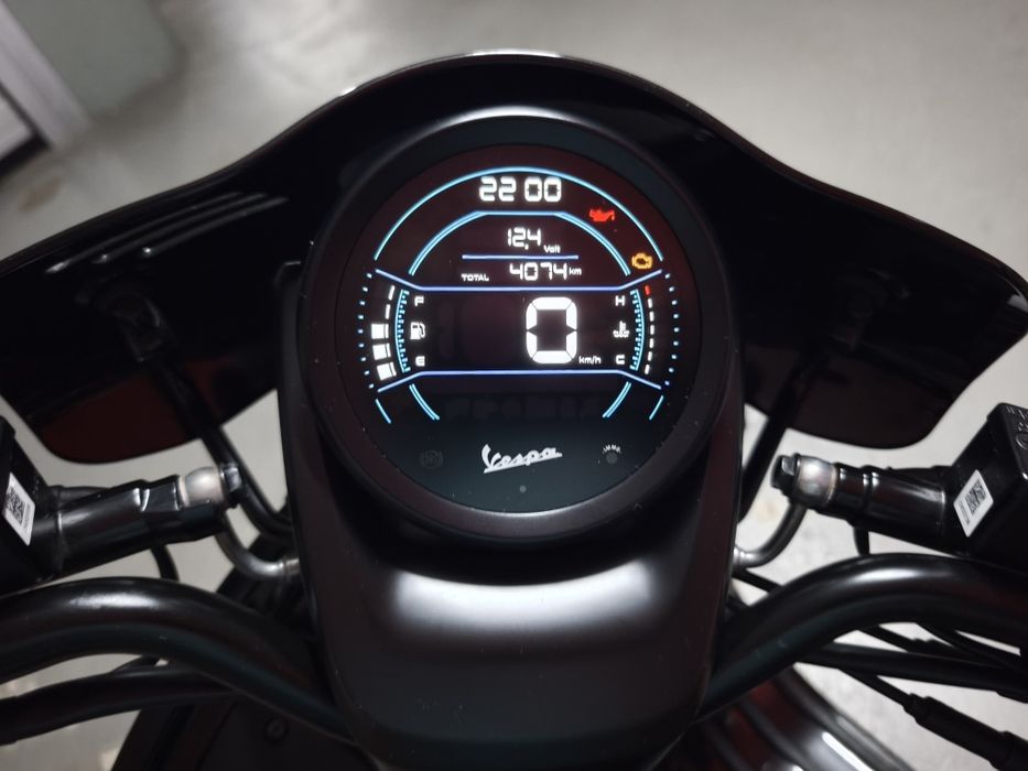 Vespa GTV 300 2025/ imaculada/ garantia até 2028