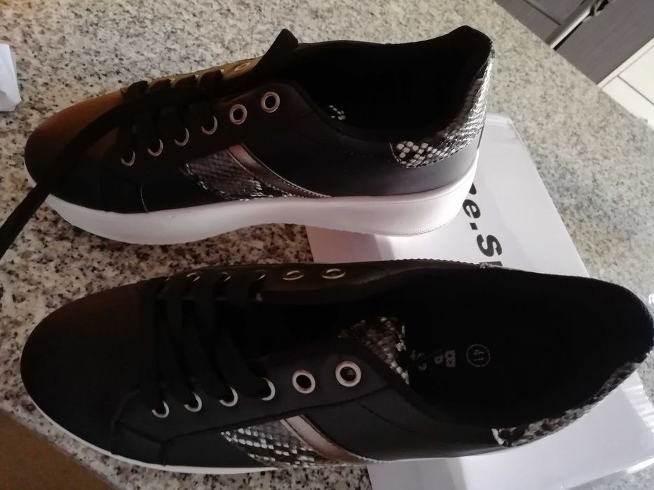 Sapatilhas brancas tigreza