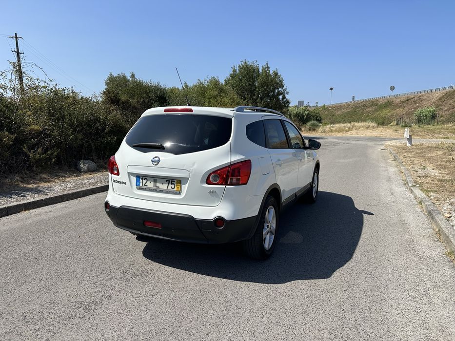 Nissan Qashqai + 2
