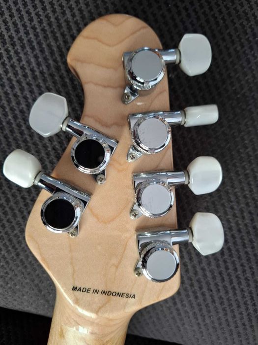 gitara Music Man Sterling Joe Petrucci JP 60