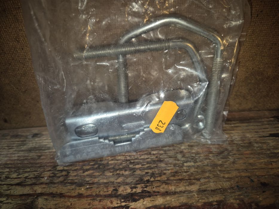 Mocowanie anteny  zaciski