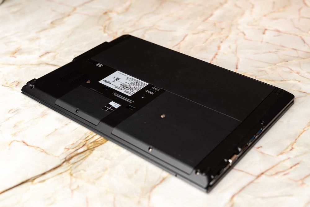 Ultrabook Fujitsu Lifebook U745 | i5 | 8GB RAM | SSD | Lekki | FV23%