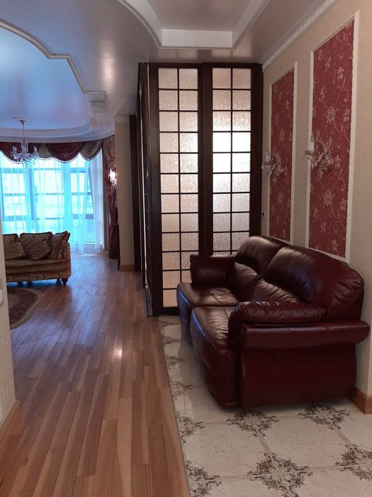 Здам 3-х к. квартиру на вул. Хрещатик, 27Б в будинку з ГЕНЕРАТОРОМ