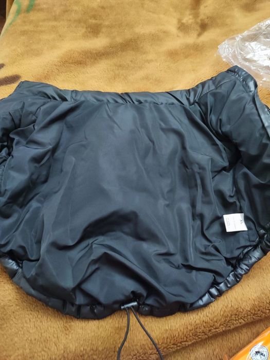 Курточка для собак середніх порід