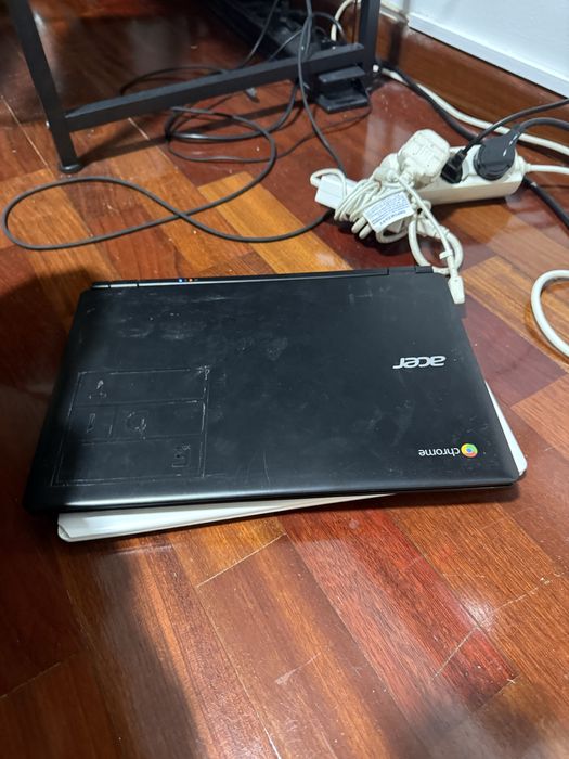 Chrome Book Acer447380720264171520