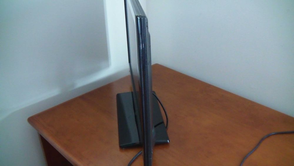 Televisão Mitsai 22LM11 em perfeito estado