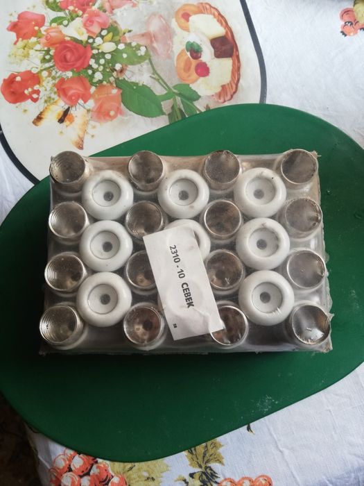 Głowka bezpiecznikowa porcelanowa