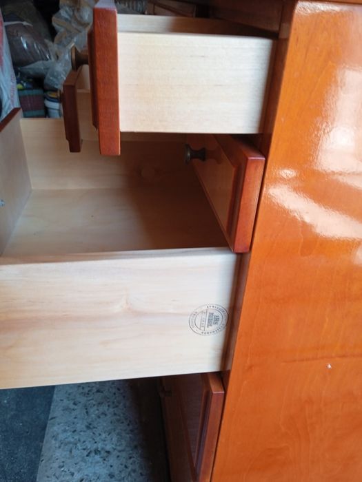 Комод фабричний(горіх)Польща