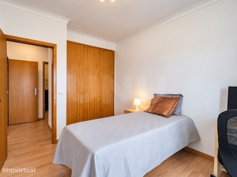 Apartamento T3 junto ao Colégio Rainha D. Leonor, Caldas da Rainha