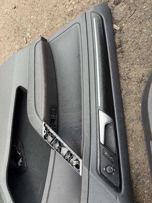 Карти дверей шкіра Golf 7 GTI