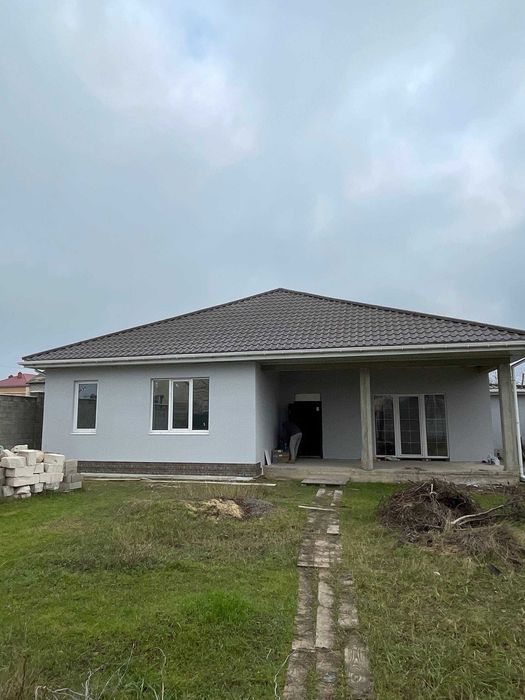 Продам капитальный одноэтажный дом в ПГТ Таирова площадь  150 м