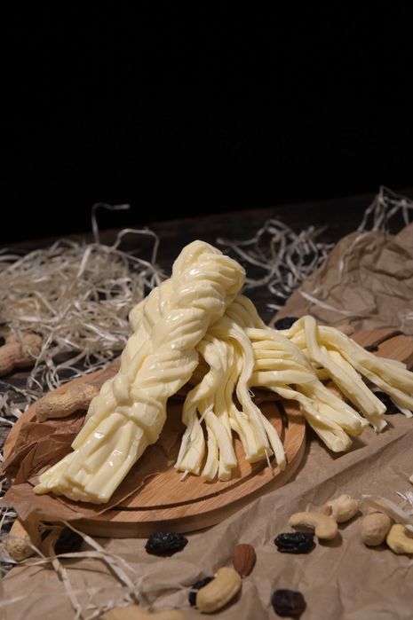 Натуральні сири від виробника: свіжі сулугуні, моцарела, бринза, масло