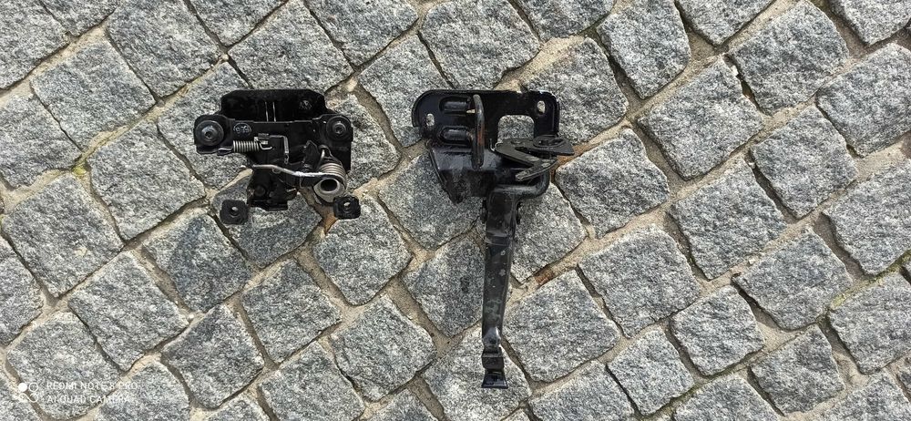 Fecho do Capô e Fecho da Frente em Fibra Audi A4 B5 8D 1994 a 2001 Original