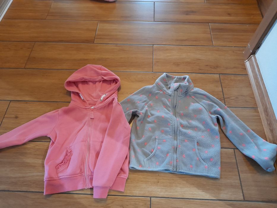 Sprzedam bluzy 104