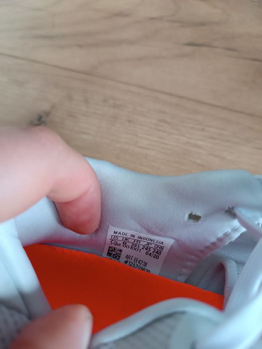 Buty sportowe Adidas Solarblaze EE4238 r.39 1/3