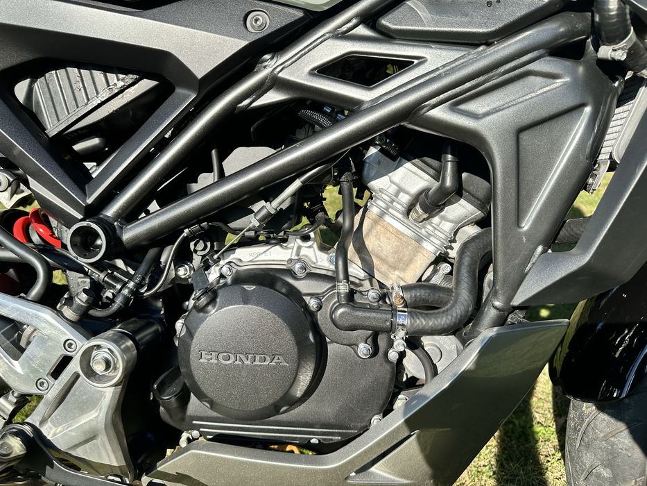 Honda CB 125R/180