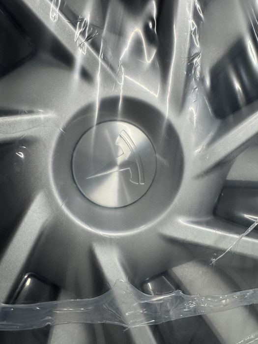 Tampoes Tesla Model Y Novos