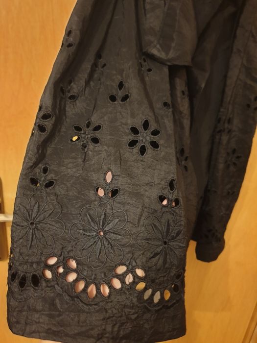 Mała czarna Sukienka rozkloszowana na bal, imprezę 38