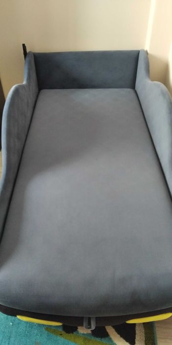 Дитяче ліжко машинка