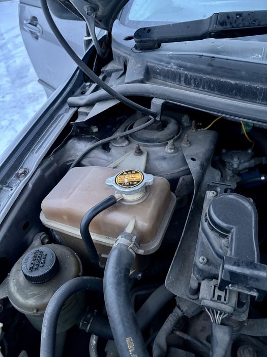 Mazda MPV  6+1  2005 автмат  газ/бенз