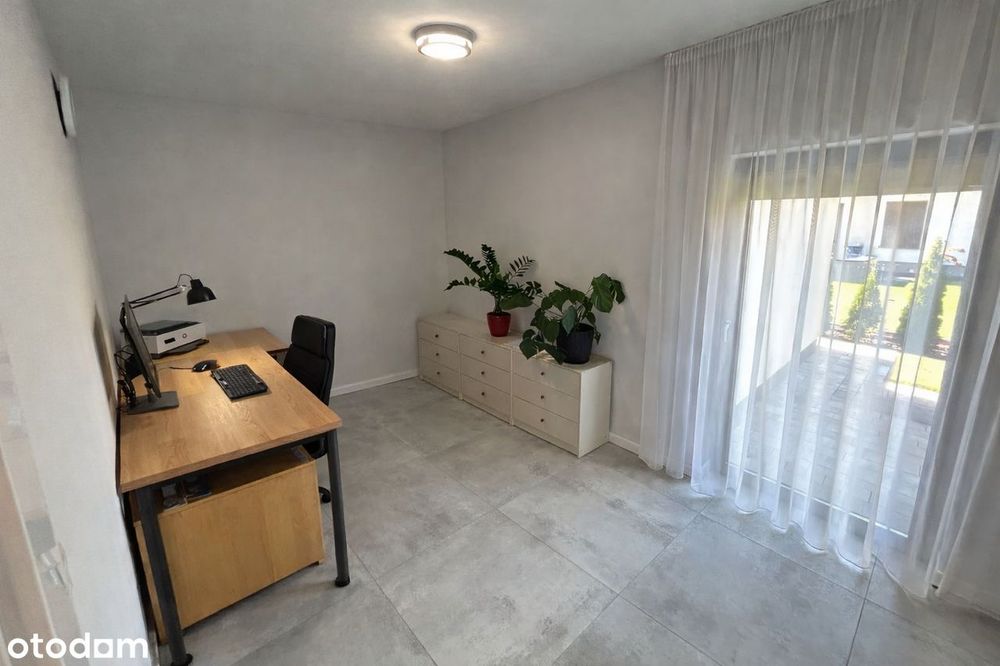 Nowoczesny dom z basenem całorocznym w prestiżowej okolicy Konstancina