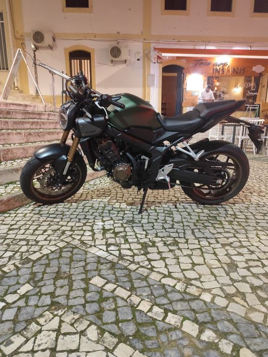 Honda CB 650 R e-cluch Out 25