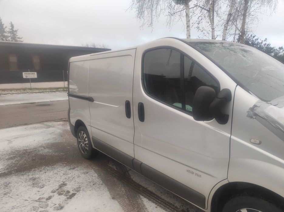 Renault Trafic drzwi przednie