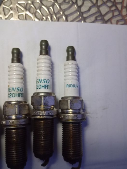 Свечи зажигания иридиевые Denso