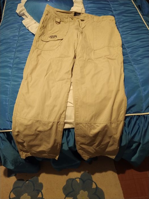 Calças.           .