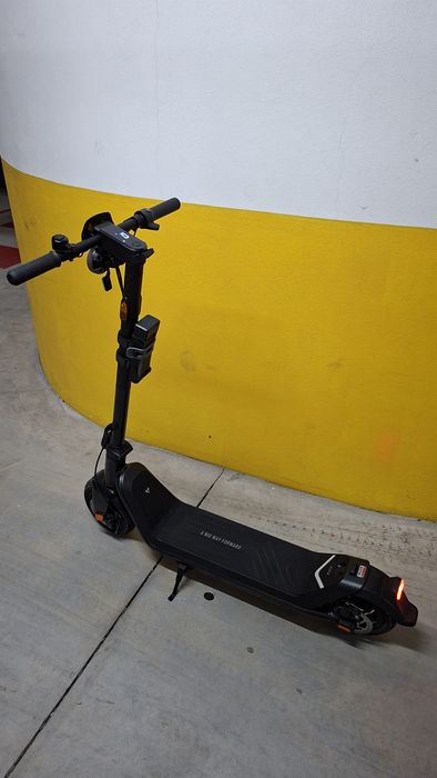 Trotinete Elétrica NIU KQi3 Pro (como NOVA!!)