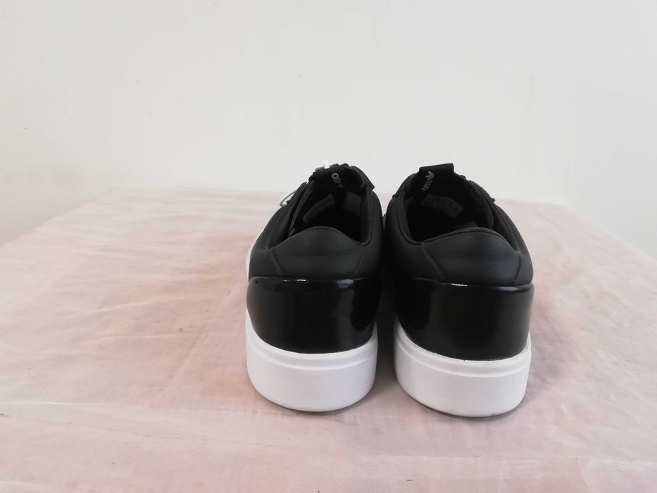Buty skórzane adidas Sleek r. 37 1/3 wkł 23,5 cm